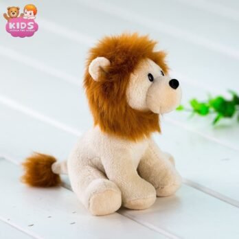 Jouet En Peluche De Lionceau