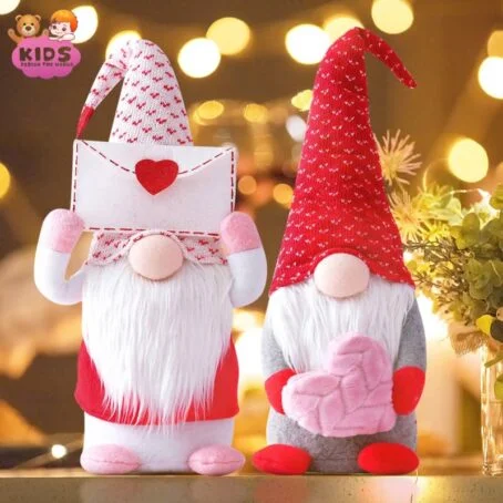 Adorables jouets de gnomes en peluche