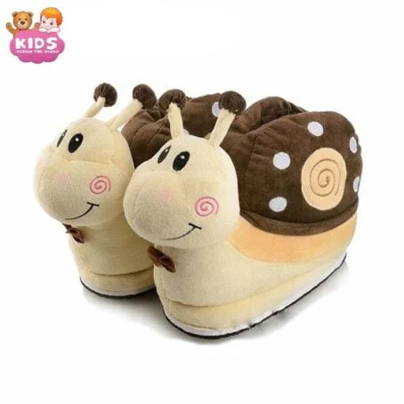 Jouets en peluche d'escargots