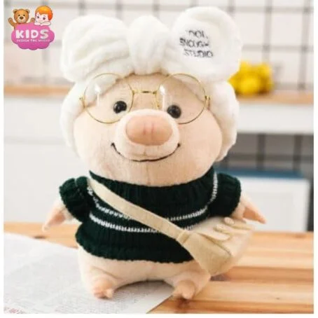 Cochon habillé en pull noir