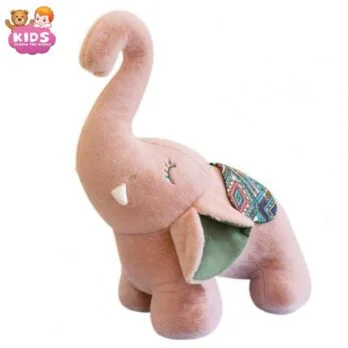 Éléphant En Peluche