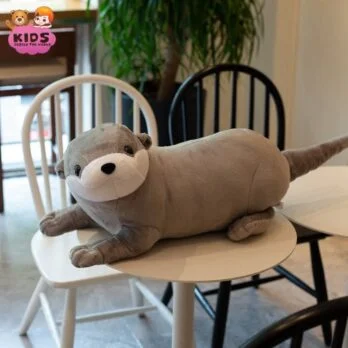 Jouet En Peluche Réaliste De Loutre
